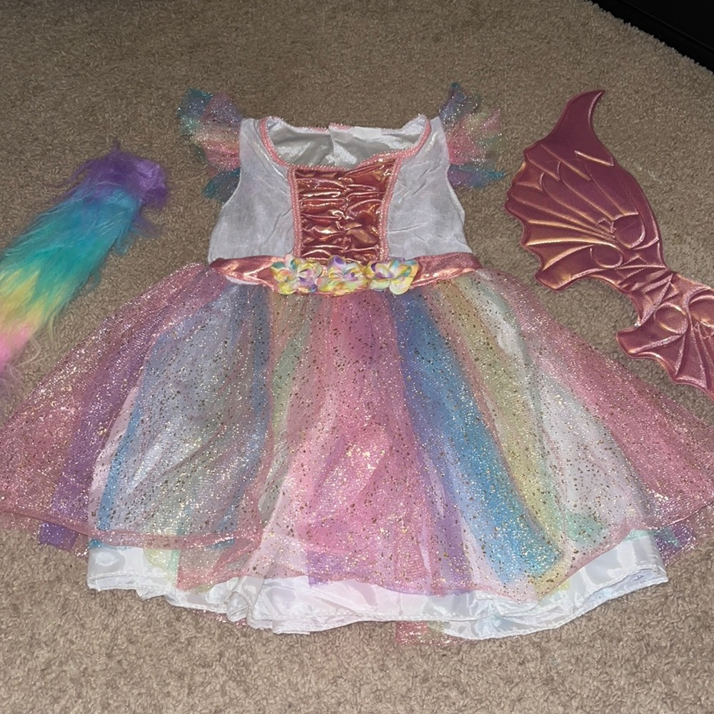 Shimmering unicorn costume - Picture 14 of 17